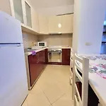 Isabel\'S Apartment With Balcony