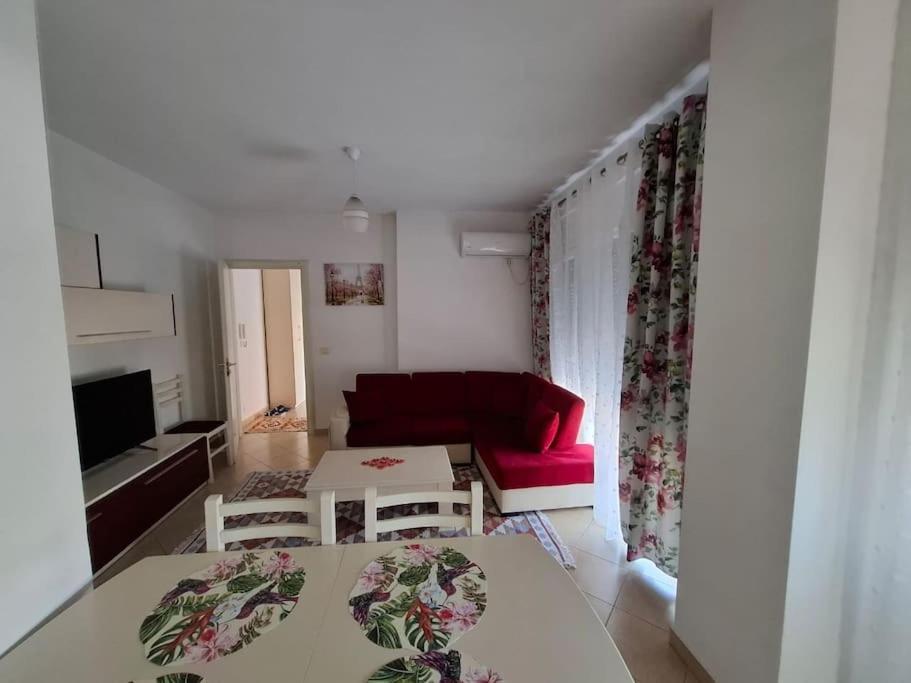Appartamento Isabel's With Balcony Tirana